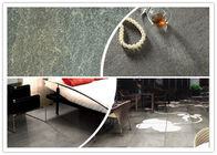 ECOの友好的な灰色の居間の床タイル、石造りの一見の磁器のタイル