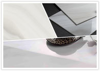 艶をかけられたデジタル磨かれた磁器の床タイル/古典的な大理石ベージュ磁器のタイル