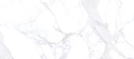居間の磁器の床タイルおよび壁の設計Calacattaの白い大理石の一見の大きいサイズの磁器のタイル160*360cm