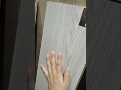 ノンスリップ木目調シリーズセラミックタイルのご紹介