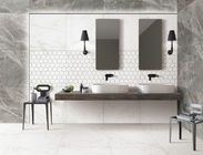 カラーラの白い大理石の磁器のタイル、台所居間の壁および床タイル