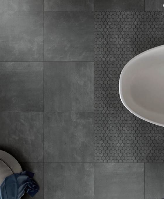 黒い色のセメントの石造りの一見はスリップの浴室の床タイルのための無作法な磁器を非タイルを張る
