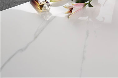 優雅で白い大理石の磁器のタイル60*120cm/浴室の床タイル