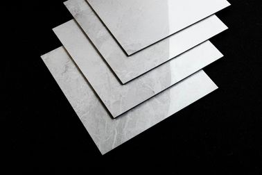 耐久力のある艶をかけられた磁器の台所タイル/磁器の石のタイル
